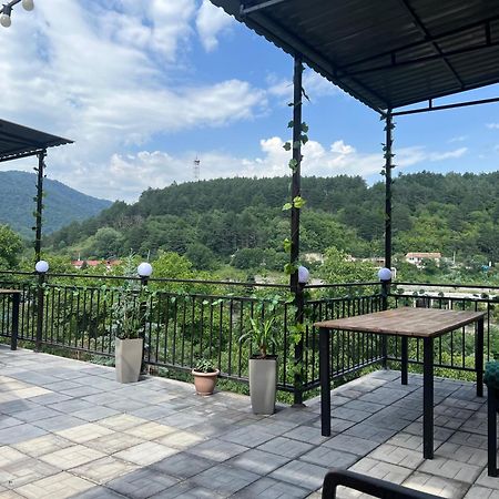 Dom Adonis Hotel Dilijan Exterior photo