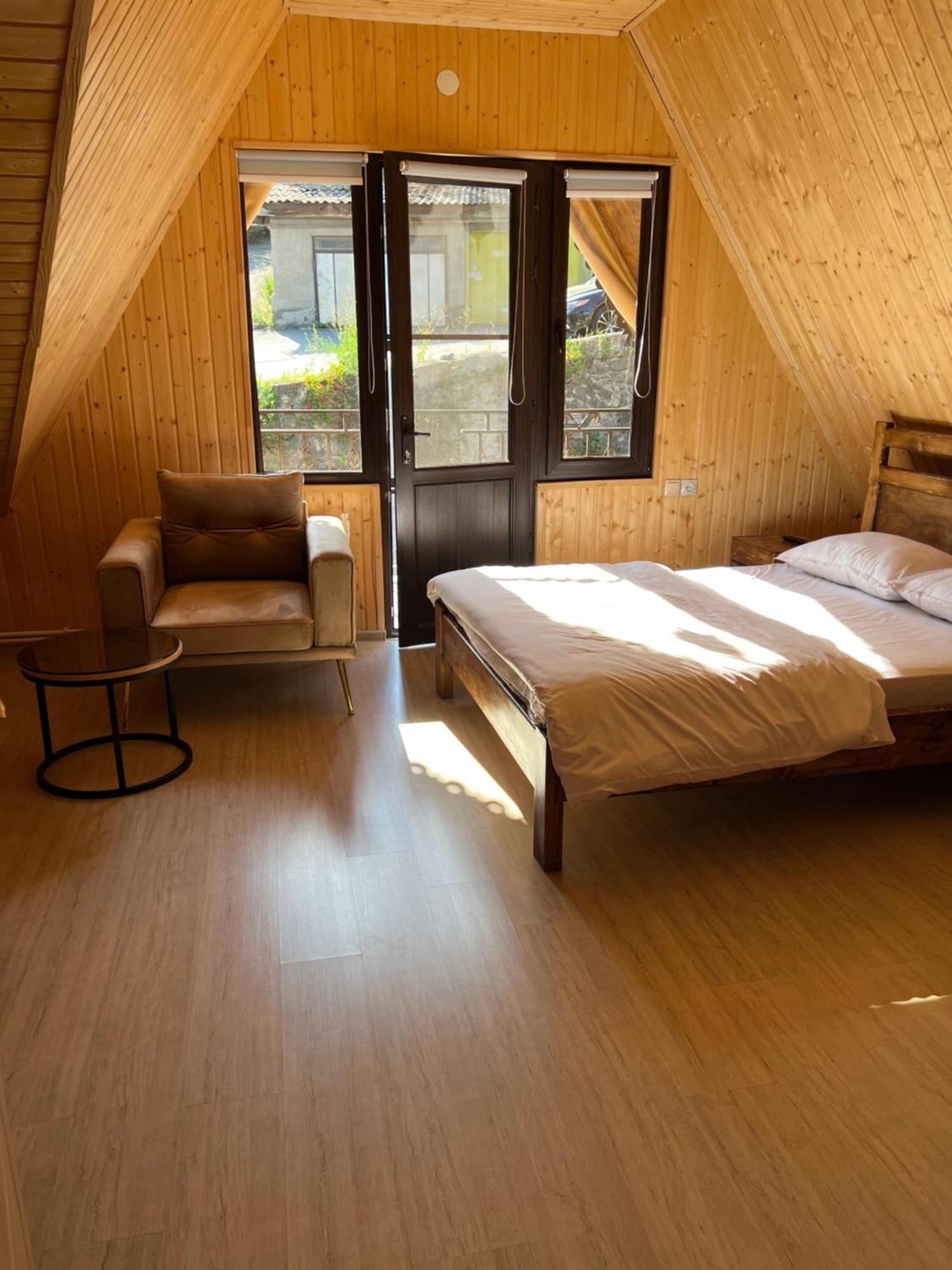 Dom Adonis Hotel Dilijan Exterior photo