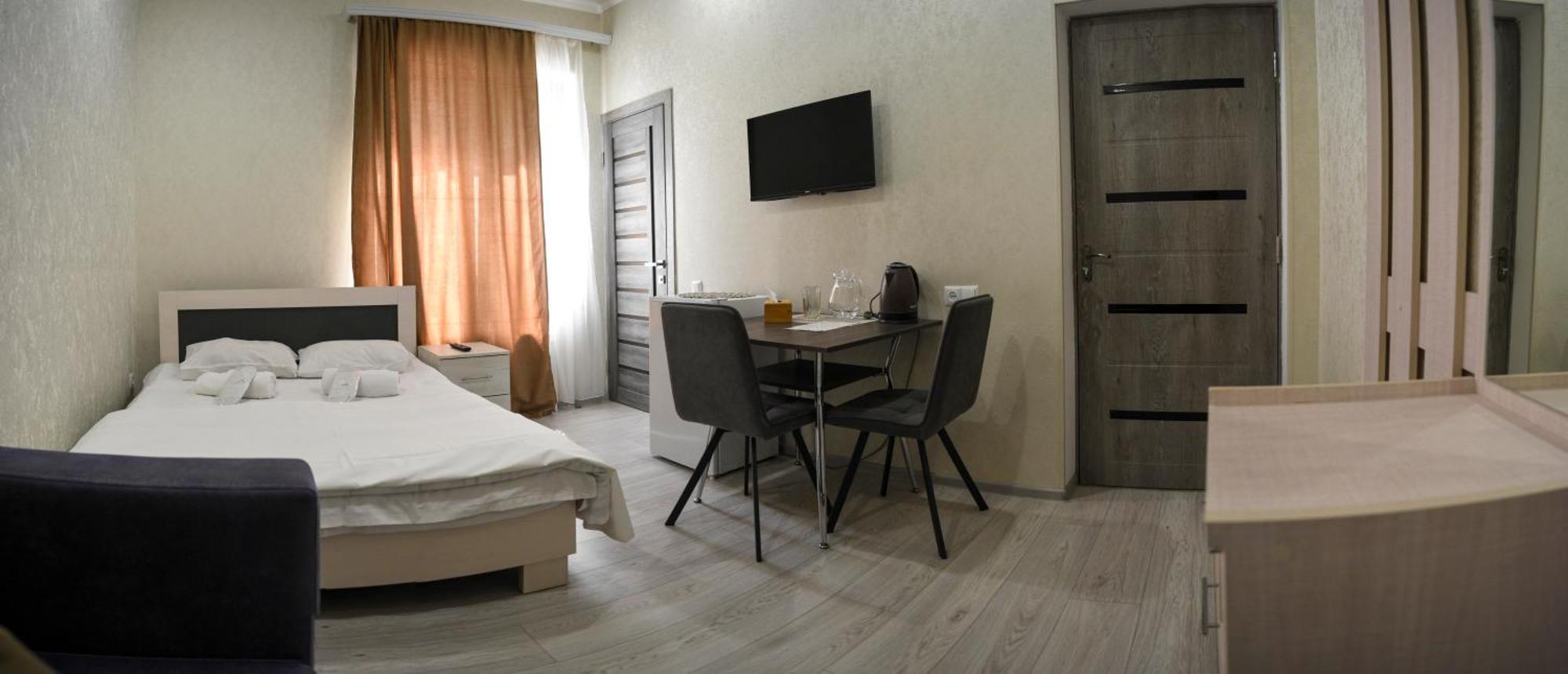 Dom Adonis Hotel Dilijan Exterior photo